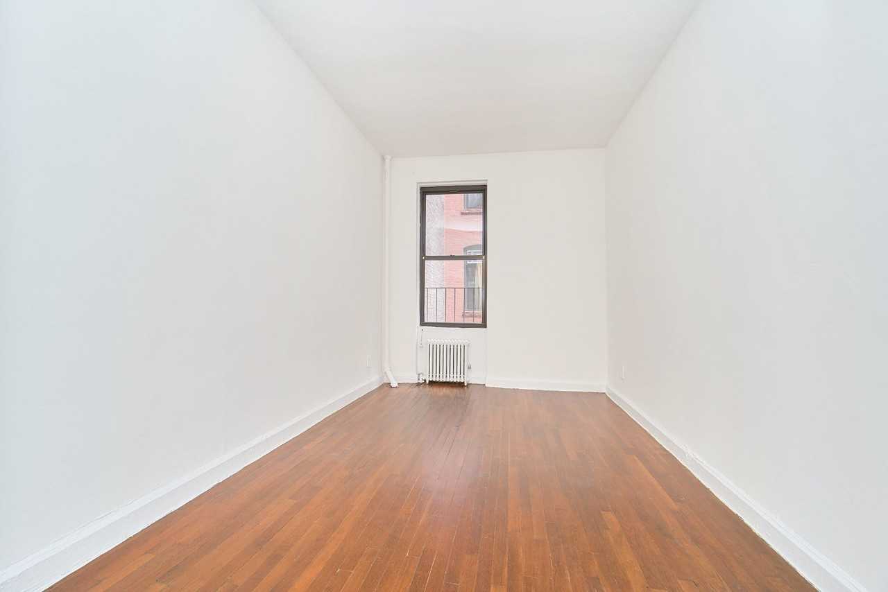 353 W 44th St #2C - Photo 3 of 10