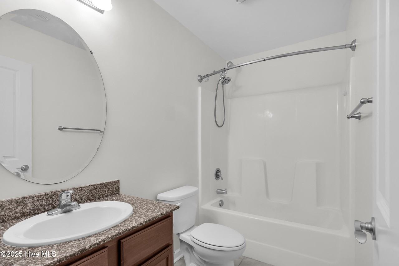 3250 Austin Ave - Photo 4 of 31