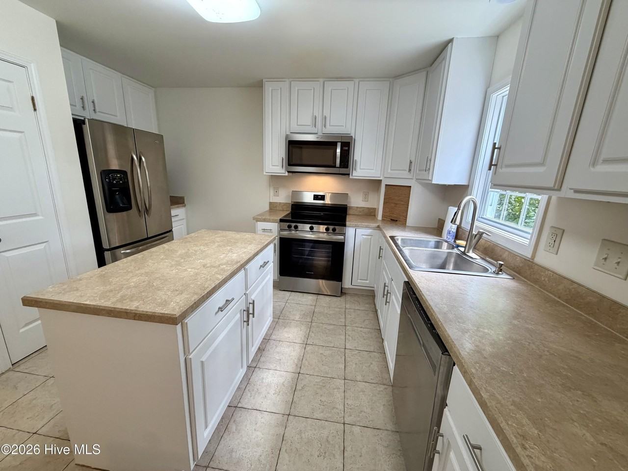 264 Mill Creek Ln - Photo 5 of 21