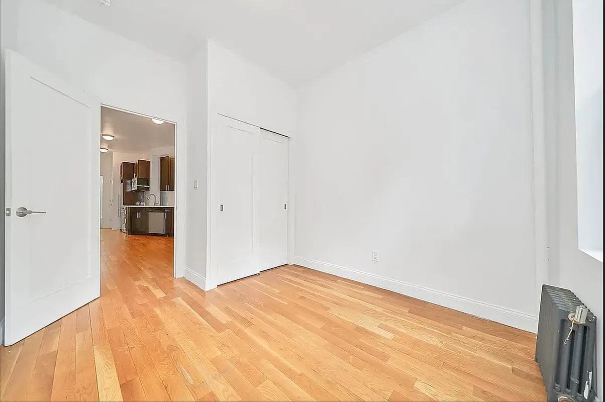 356 State St #1D - Photo 3 of 5