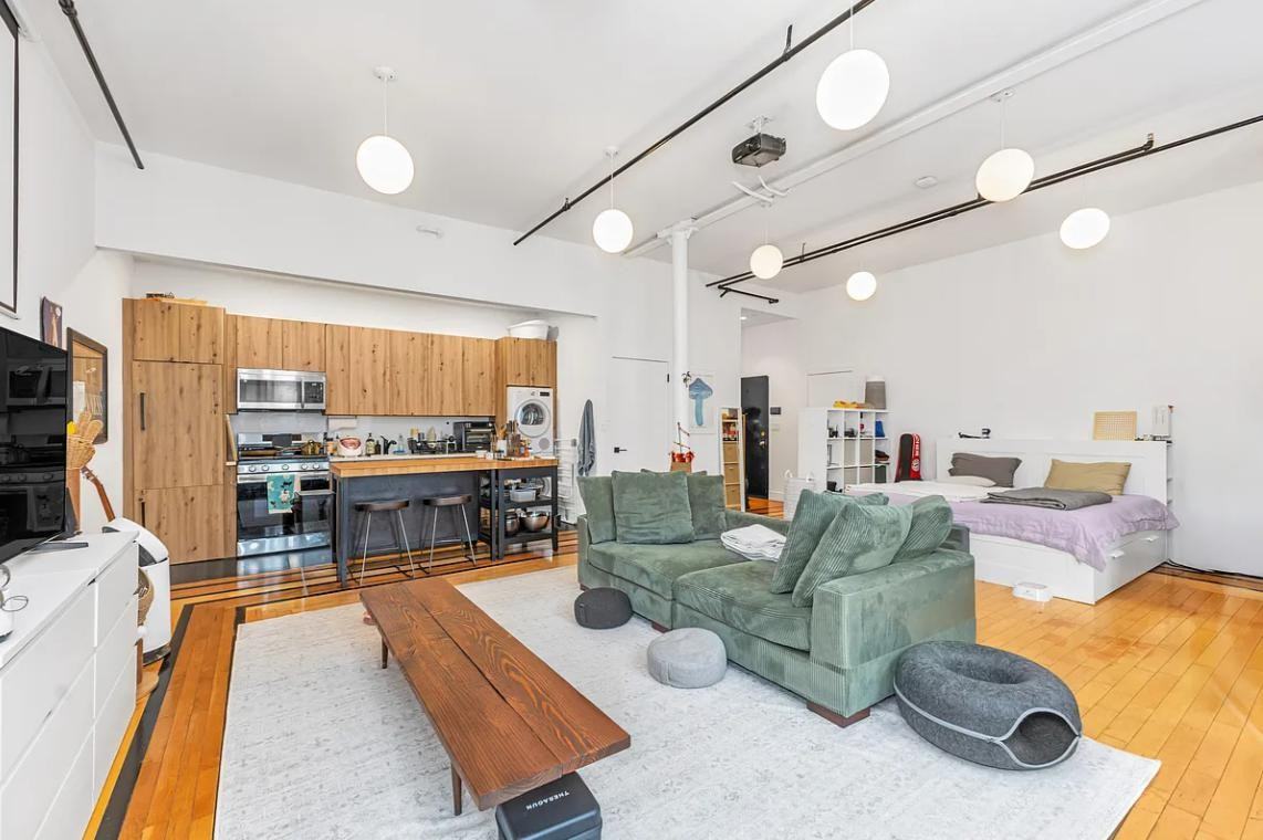308 Graham Ave #2A - Photo 3 of 9