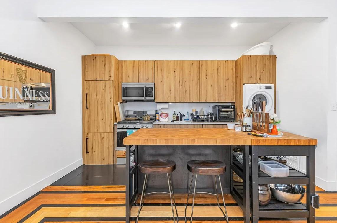 308 Graham Ave #2A - Photo 6 of 9