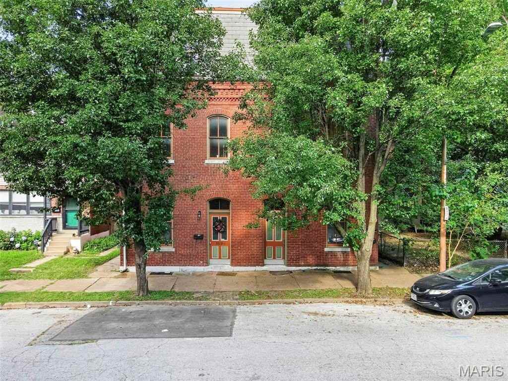 3319 S 18th St #A - Photo 5 of 50