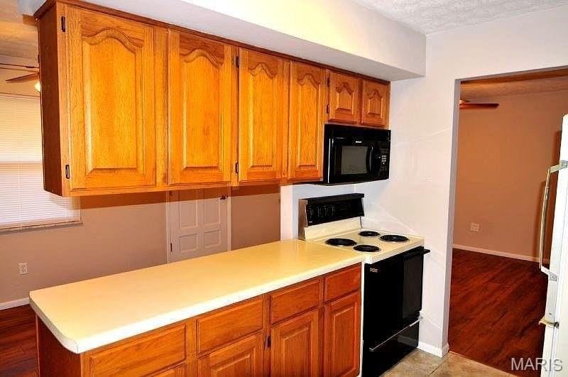 524 Phillipena St - Photo 3 of 9