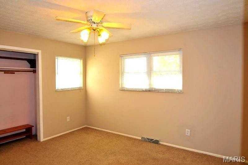 524 Phillipena St - Photo 4 of 9