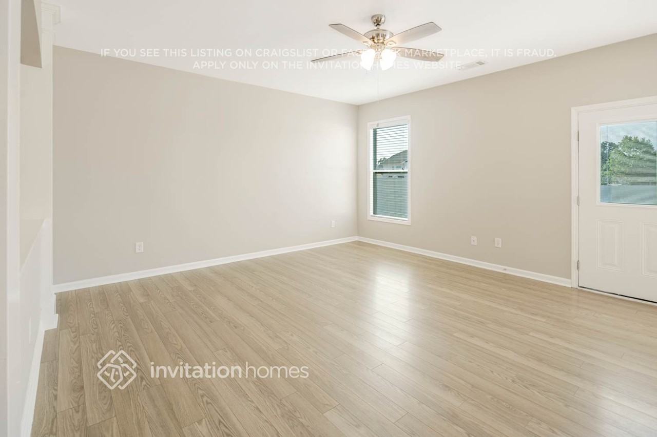 1922 Kingstree Dr - Photo 6 of 28