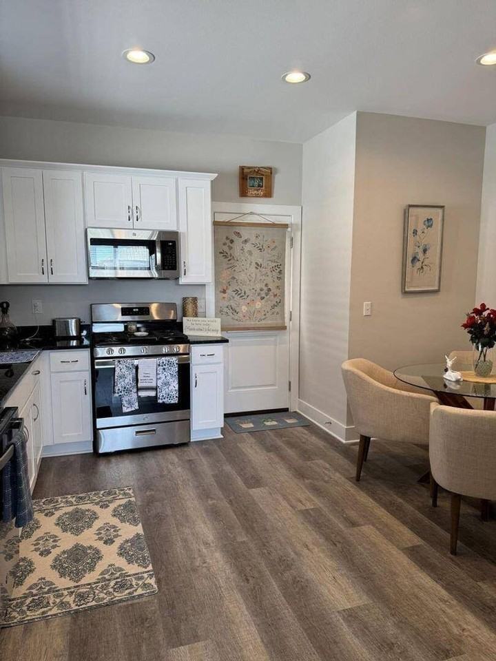 114 Penny Ln - Photo 5 of 13