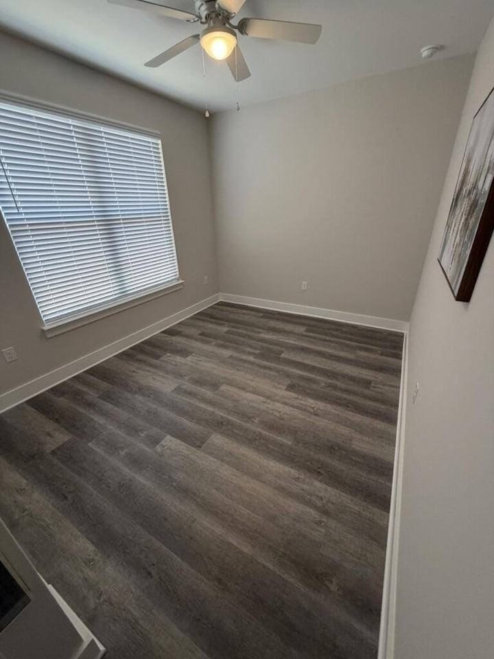 114 Penny Ln - Photo 7 of 13