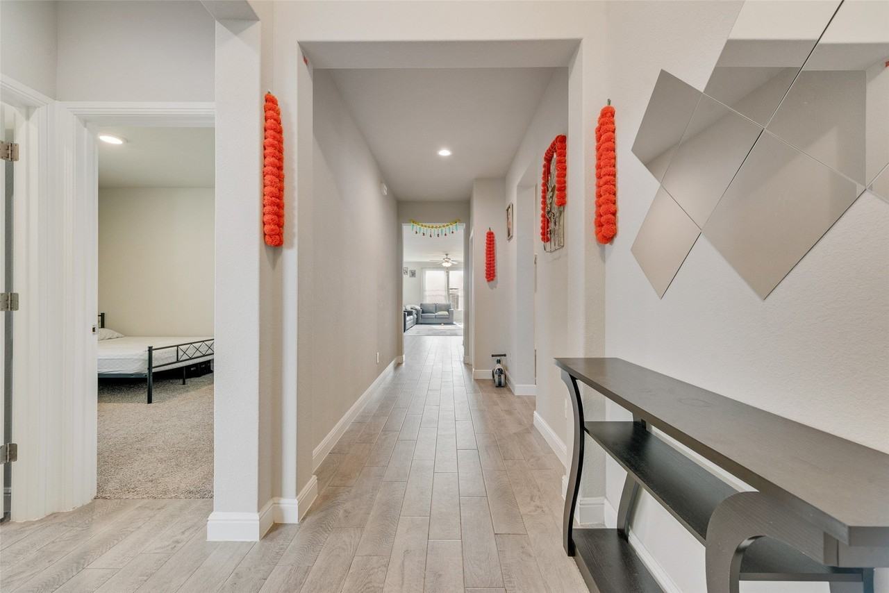 11229 Guinness Dr - Photo 6 of 28