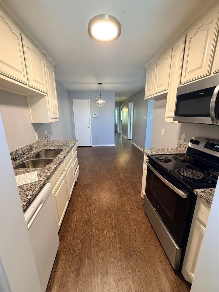 508 Ingram St #D - Photo 6 of 31