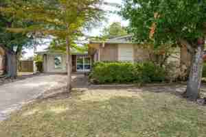 featured image of 2314 Briarwood Ln