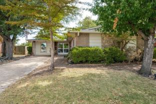2314 Briarwood Ln - Photo 1 of 1