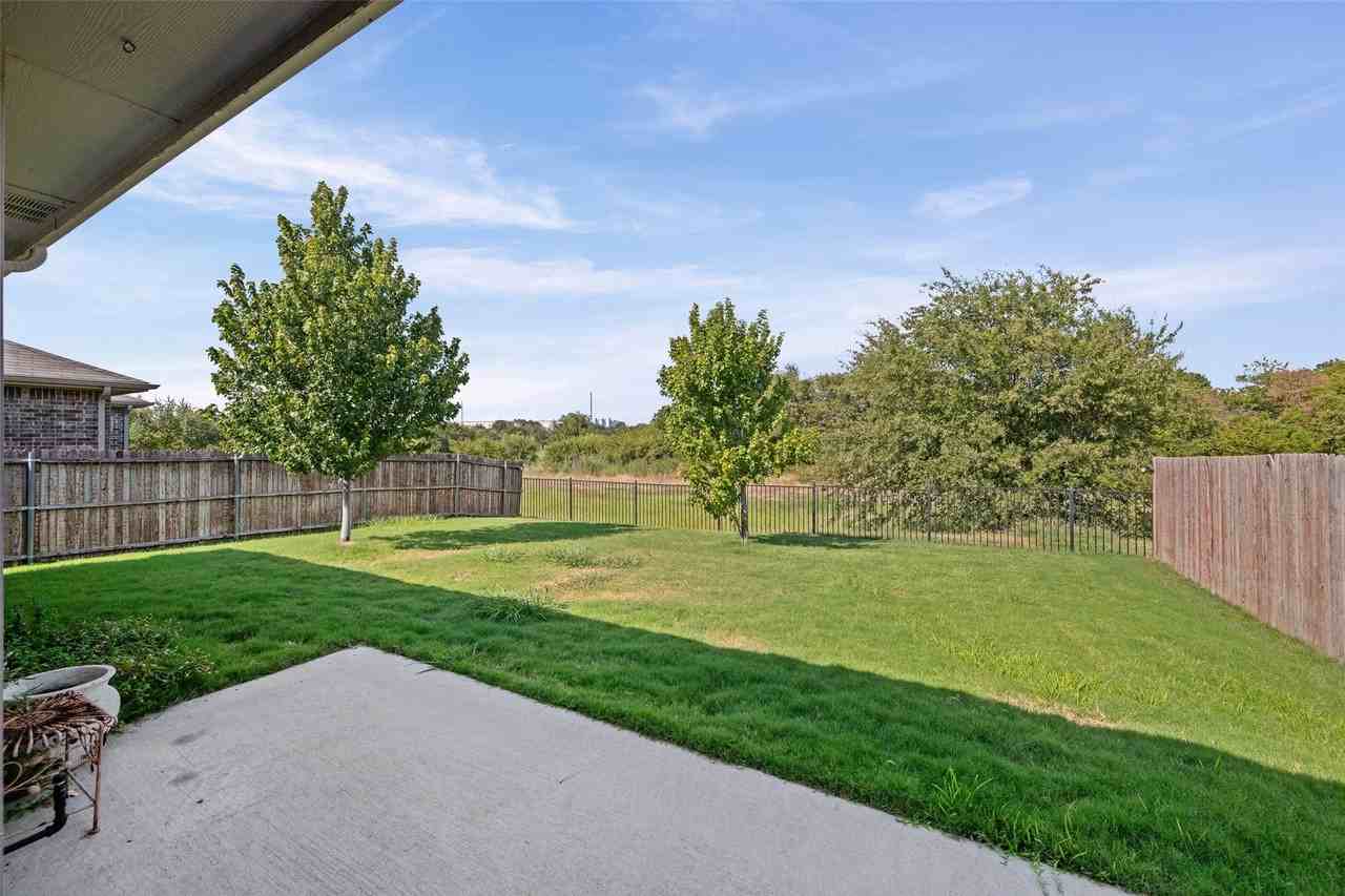 15852 Back Nine Rd - Photo 6 of 37