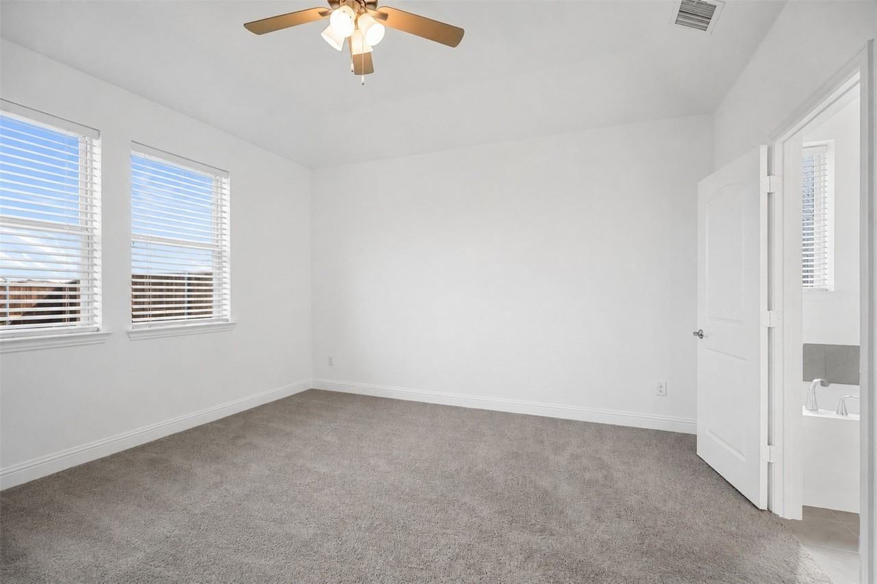 2111 Sandpiper Way - Photo 7 of 16