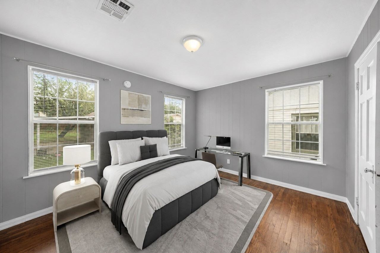 3324 W Clarendon Dr - Photo 4 of 15