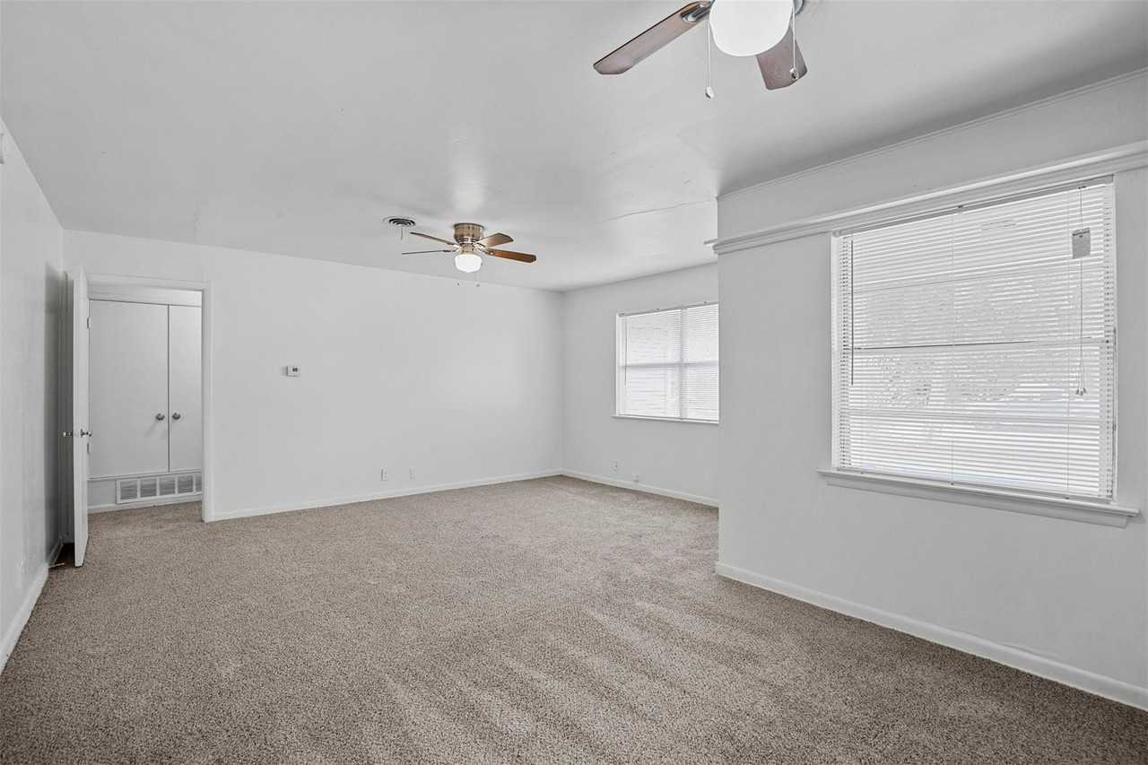 3406 Avon Dr - Photo 6 of 13
