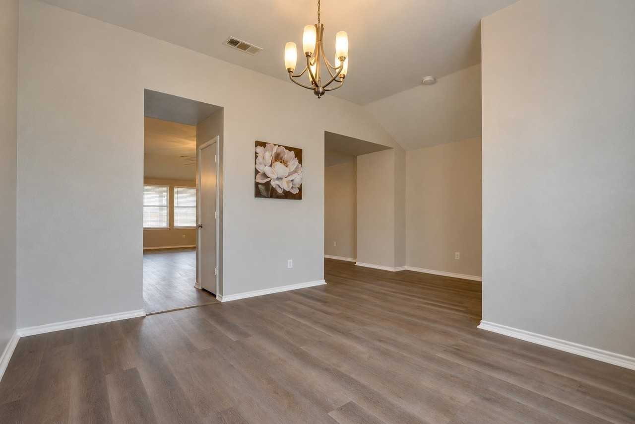 1240 Miller Ln - Photo 6 of 36