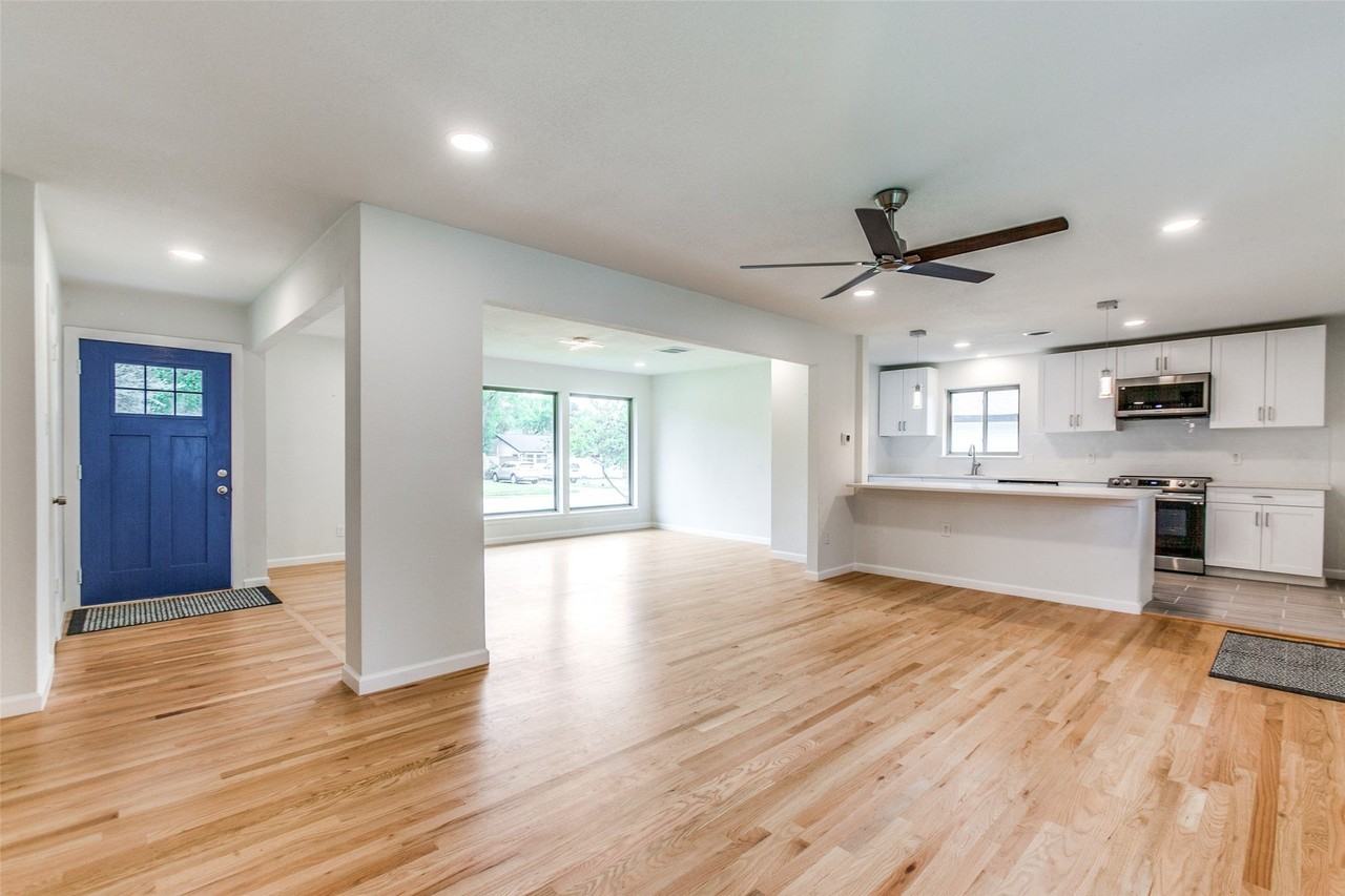 3517 Woodleigh Dr - Photo 3 of 30