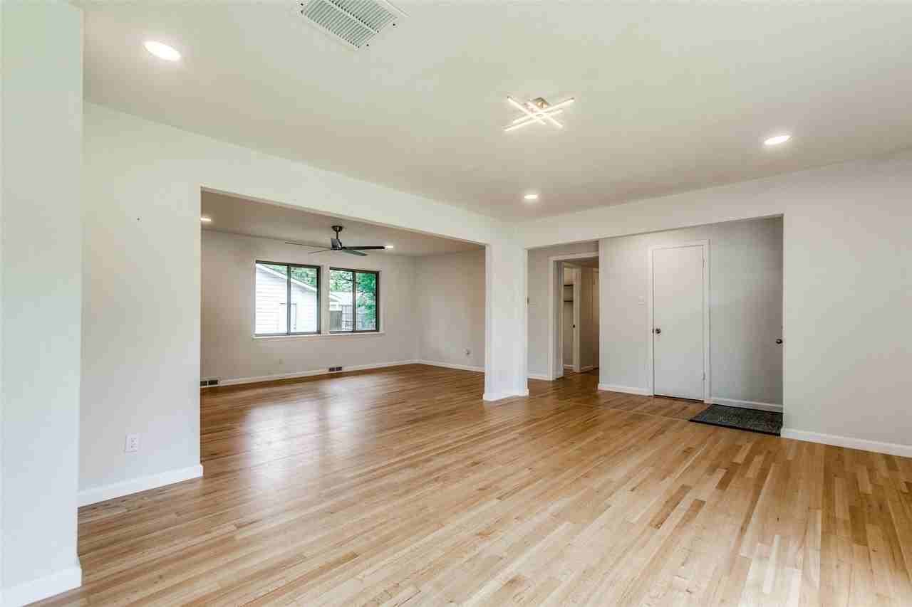 3517 Woodleigh Dr - Photo 5 of 30
