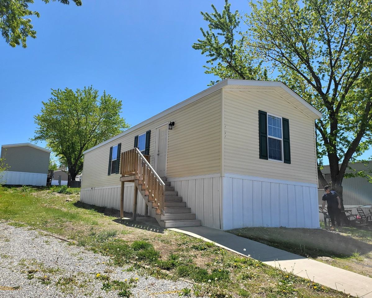 2307 Aspen St #141 - Photo 6 of 8
