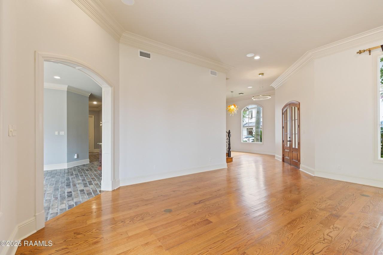 219 Hidden Grove Pl - Photo 7 of 35