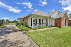 featured image of 112 Pinnacle Dr
