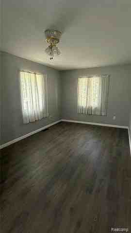 6729 Norton Dr - Photo 3 of 20