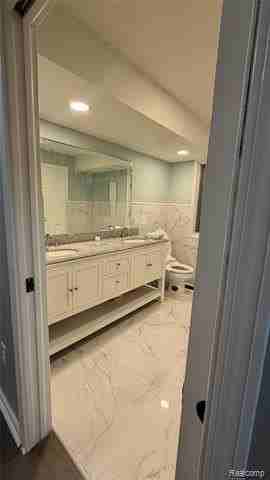6729 Norton Dr - Photo 7 of 20
