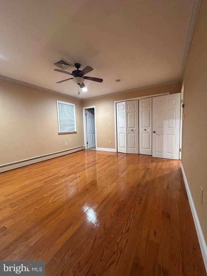 3131 Clive Ave - Photo 6 of 17