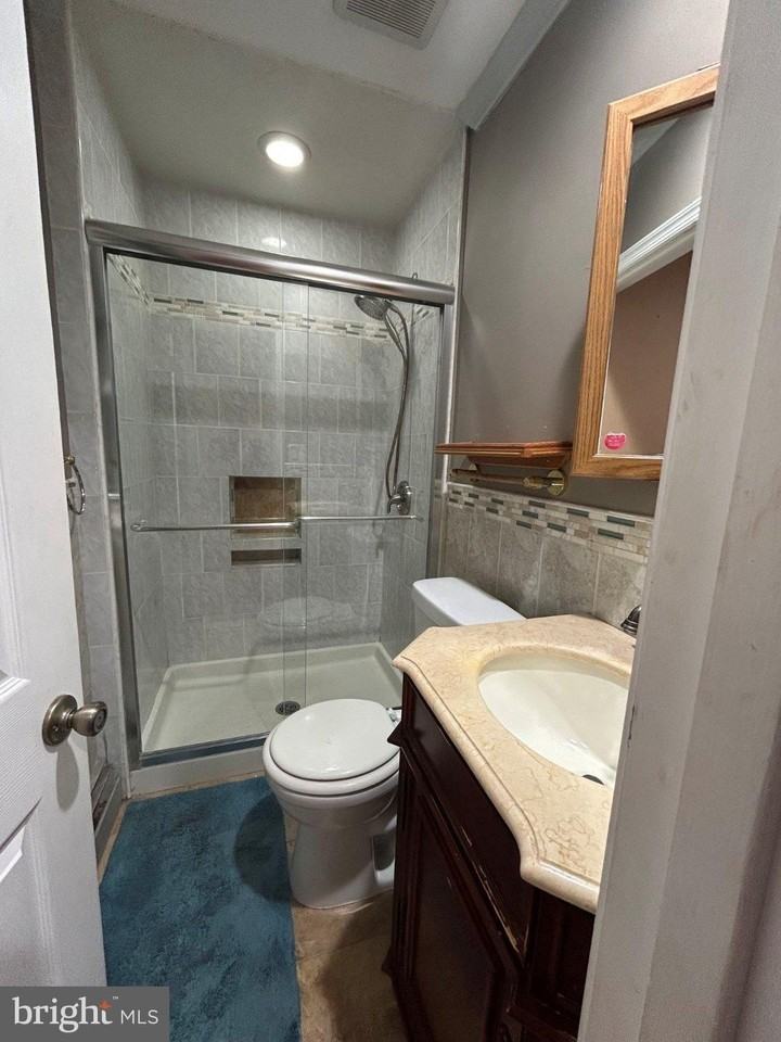3131 Clive Ave - Photo 7 of 17