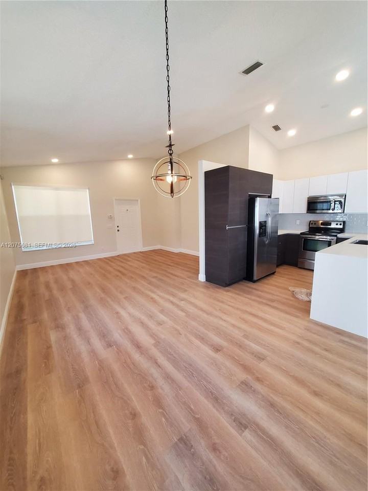 858 Briar Ridge Road - Photo 5 of 8