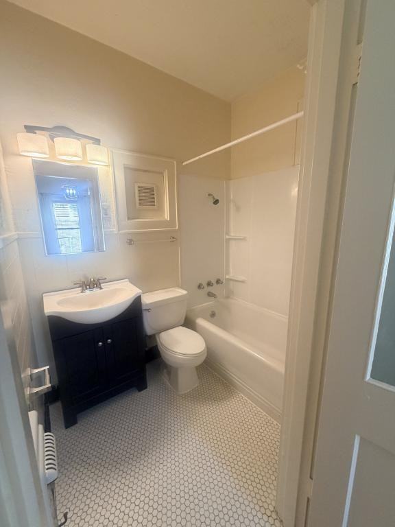 Kirby Pl - Photo 5 of 8