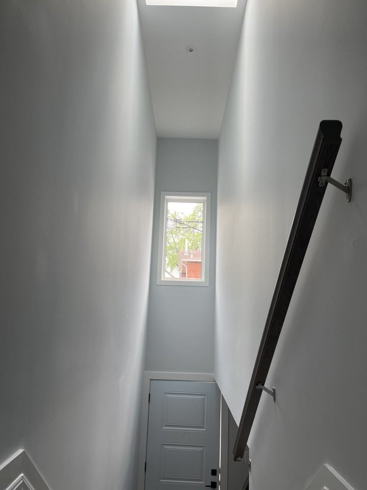 980 Ossington Avenue - Photo 2 of 13