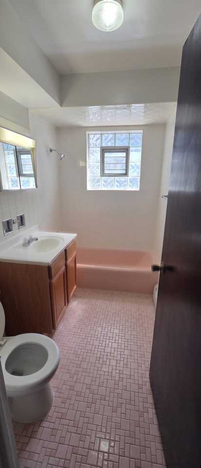 7427 Dixon St #F - Photo 7 of 8