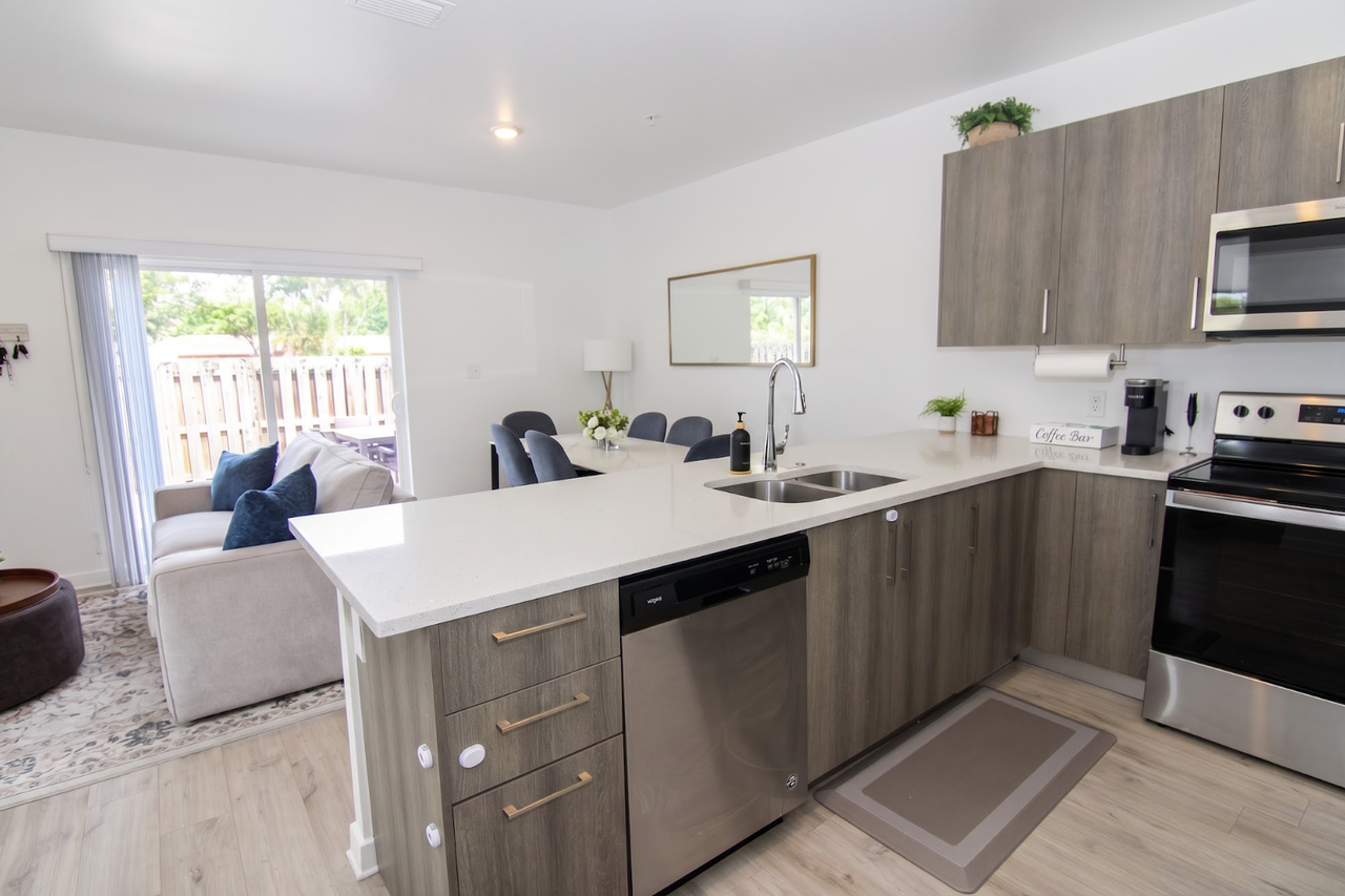 170 Nw 158th St #171-10 - Photo 4 of 14