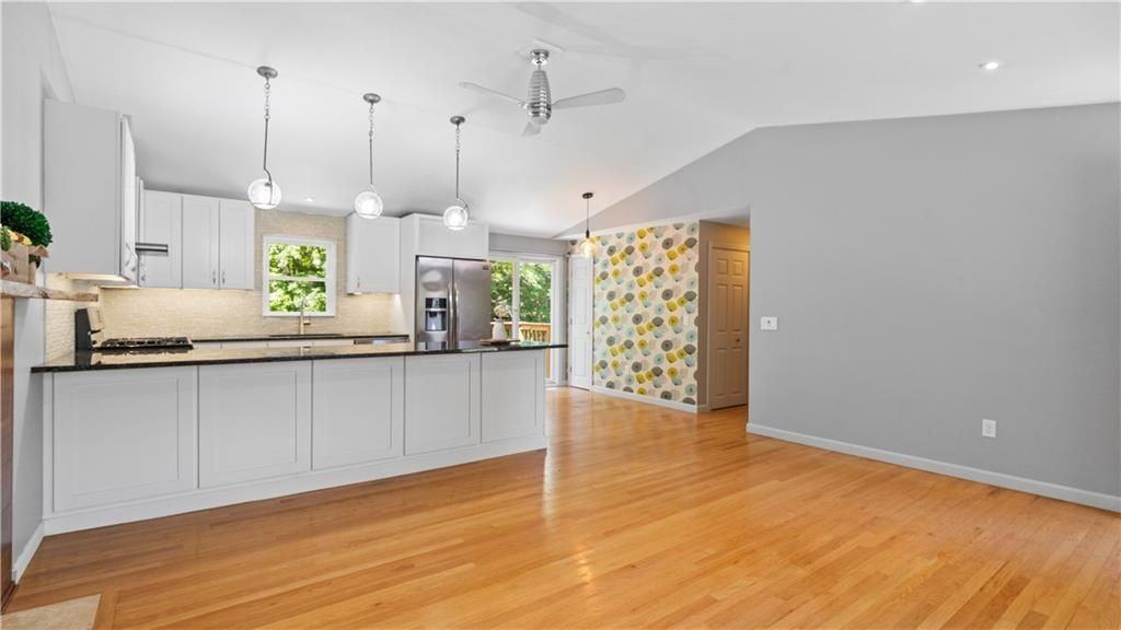 40 Sachem Rd - Photo 5 of 26