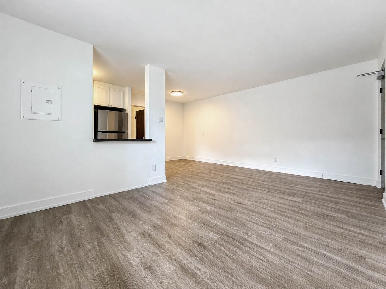 12 Kinsdale Boulevard - Photo 4 of 12