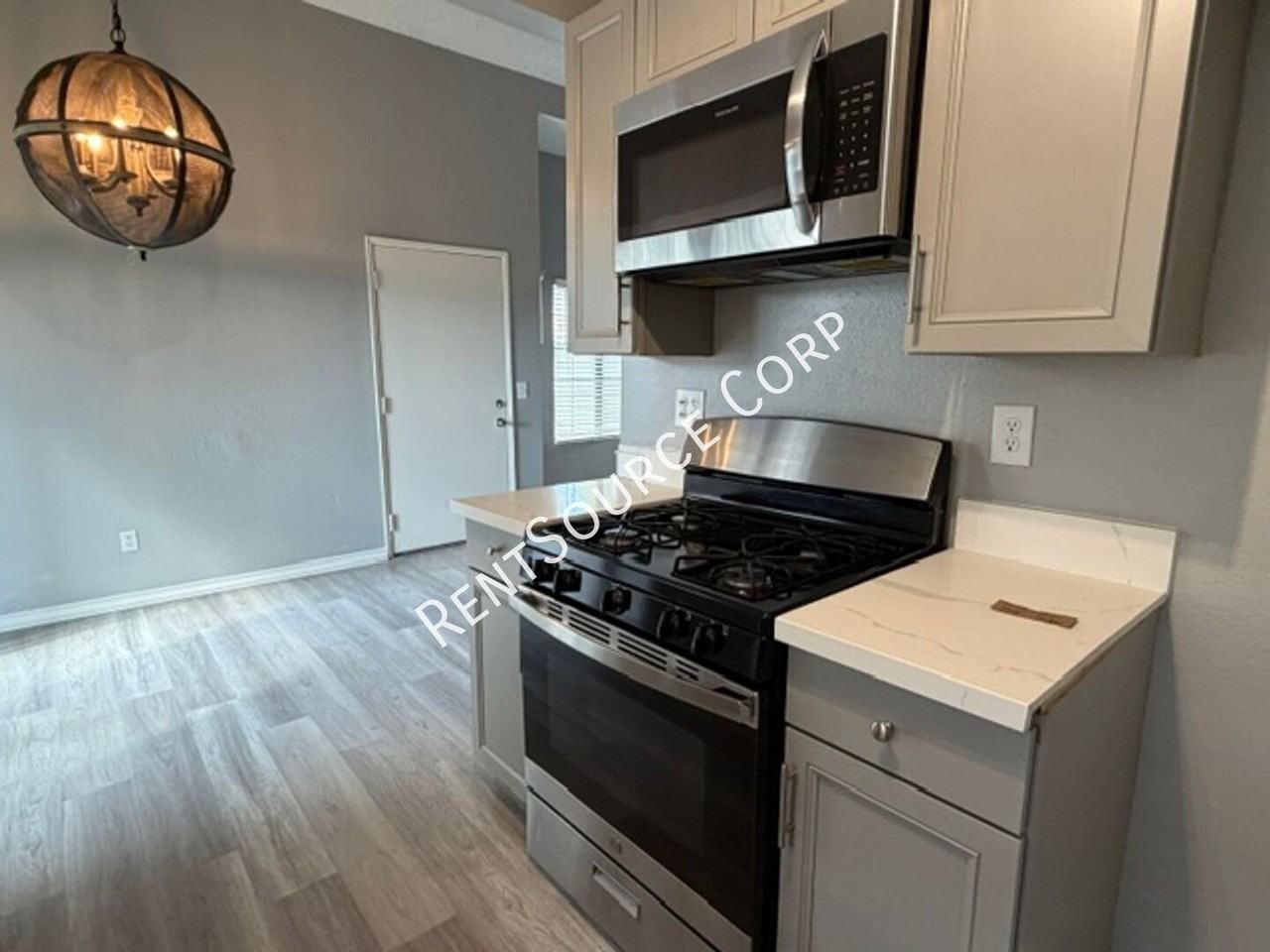 43711 8th St E #4 - Photo 5 of 21