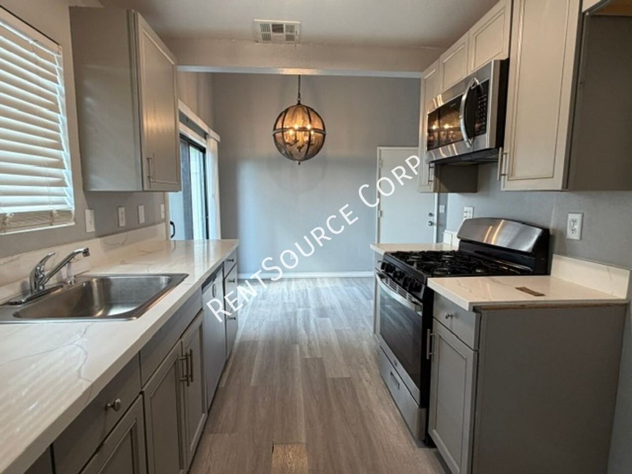 43711 8th St E #4 - Photo 6 of 21
