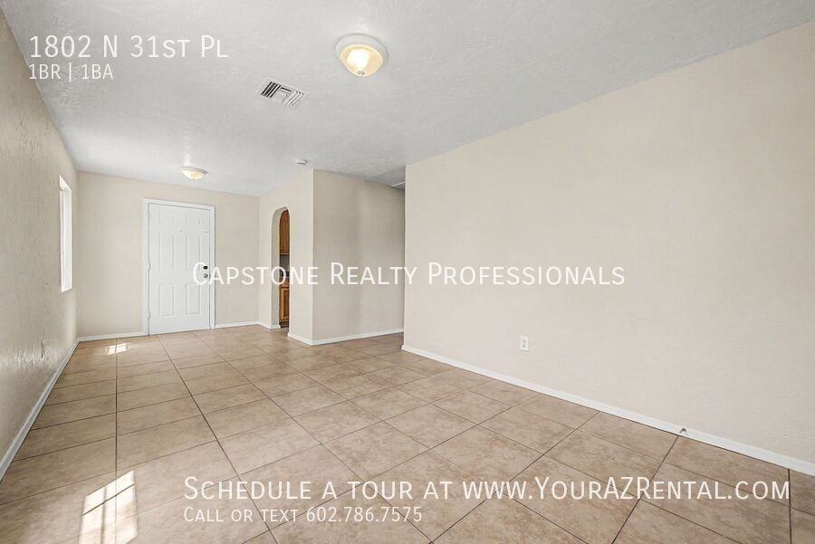 1802 N 31st Pl - Photo 3 of 11