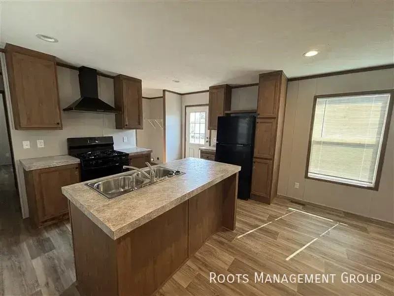 700 E 6th St #43 - Photo 6 of 14