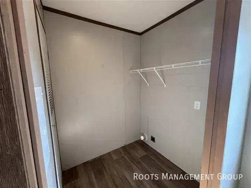 700 E 6th St #43 - Photo 7 of 14