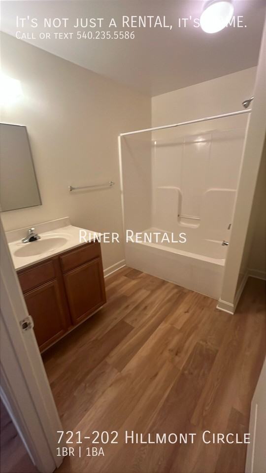 721 Hillmont Cir Apt 202 - Photo 5 of 11