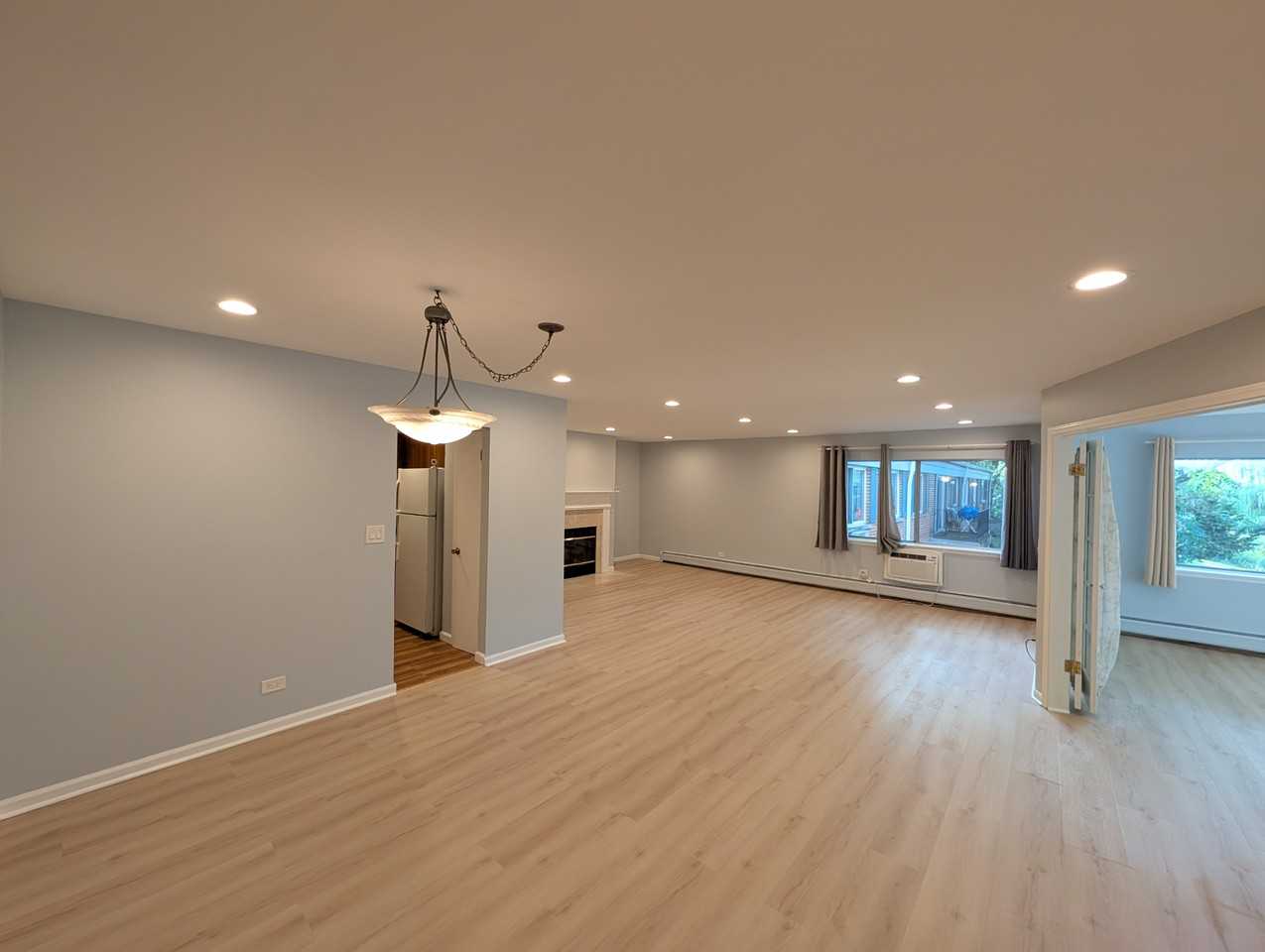 706 E Algonquin Rd #204 - Photo 4 of 18