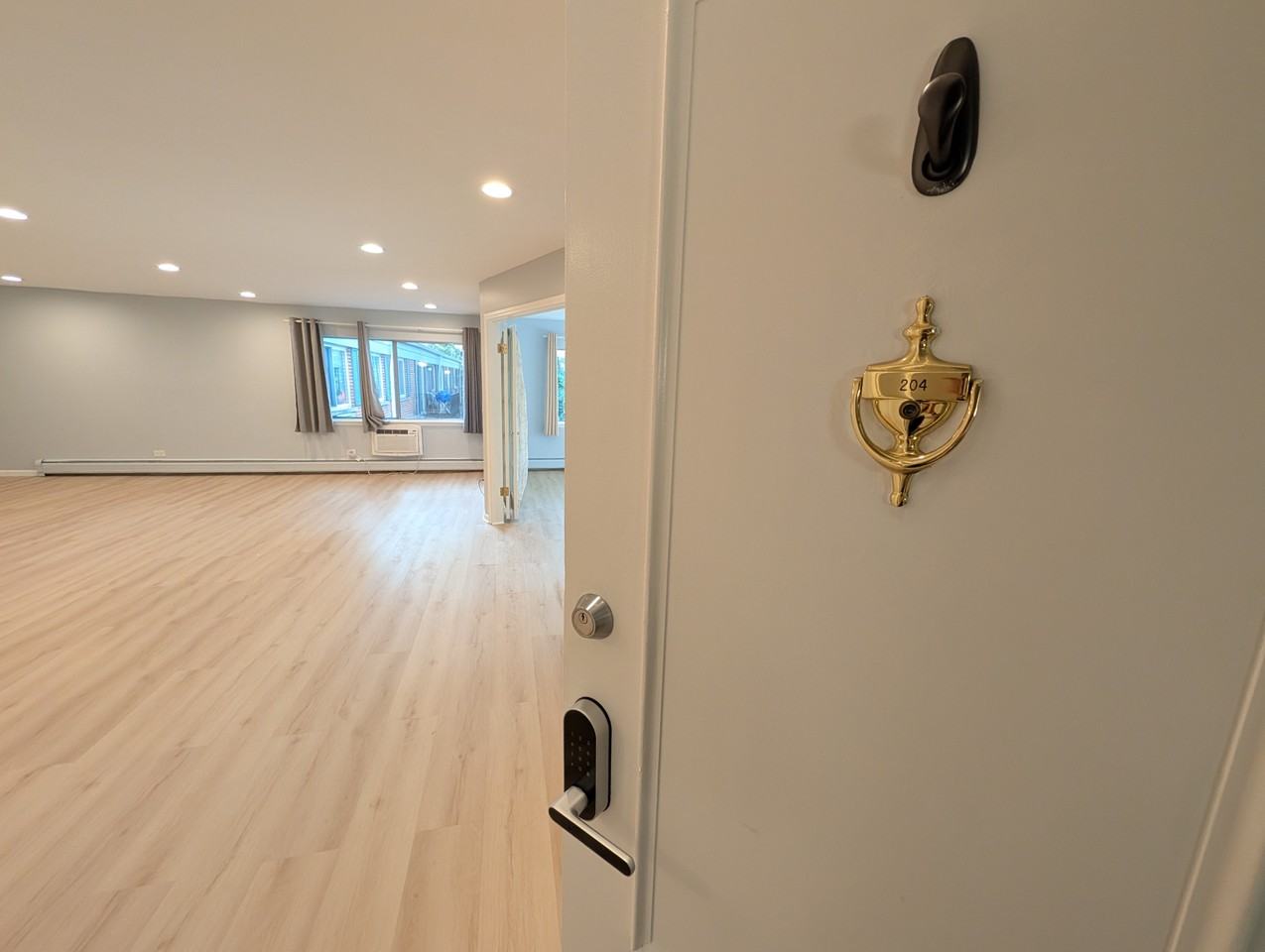 706 E Algonquin Rd #204 - Photo 7 of 18