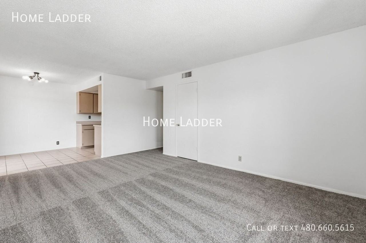 4917 N 73rd St #17 - Photo 5 of 32