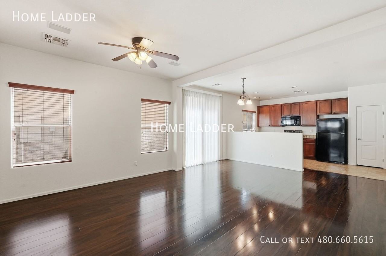 1035 S Cheshire Ln - Photo 2 of 36