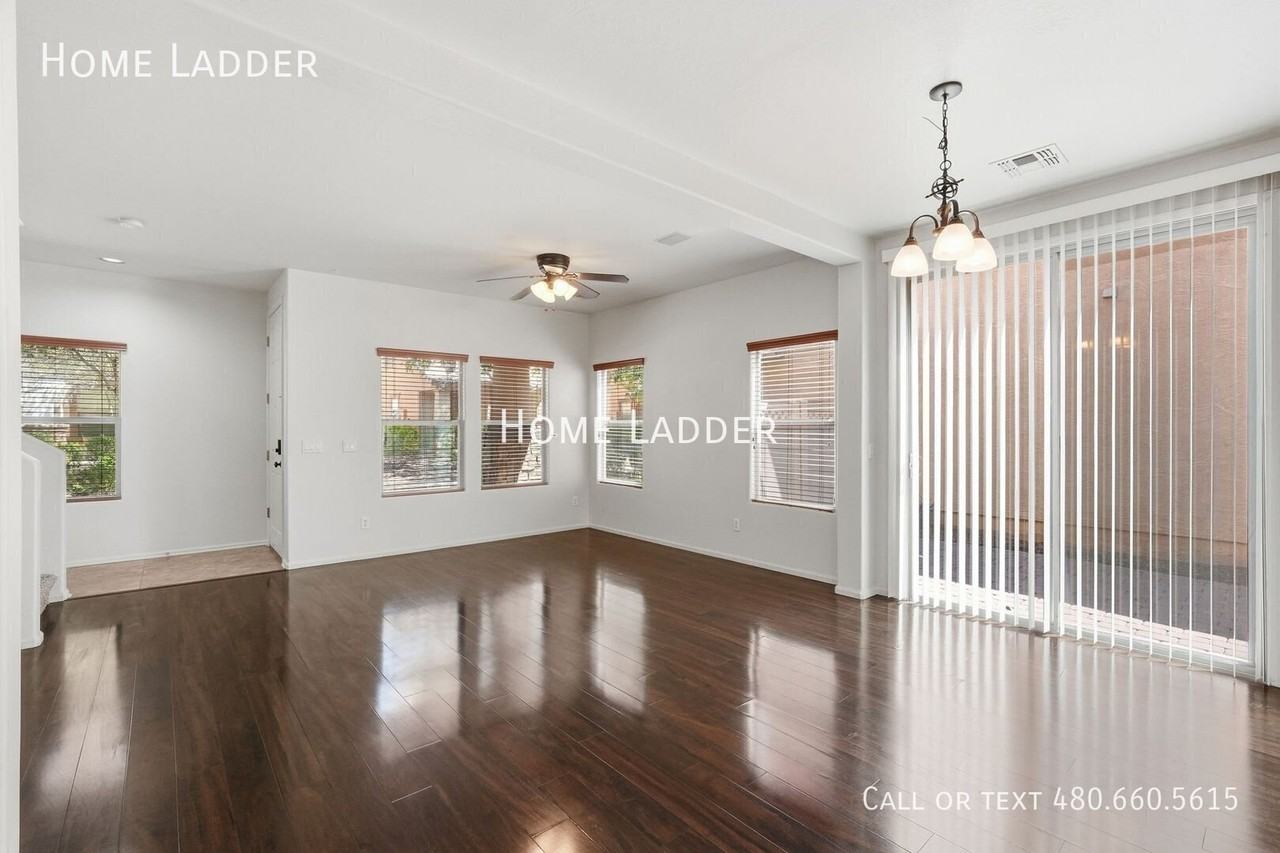 1035 S Cheshire Ln - Photo 3 of 36