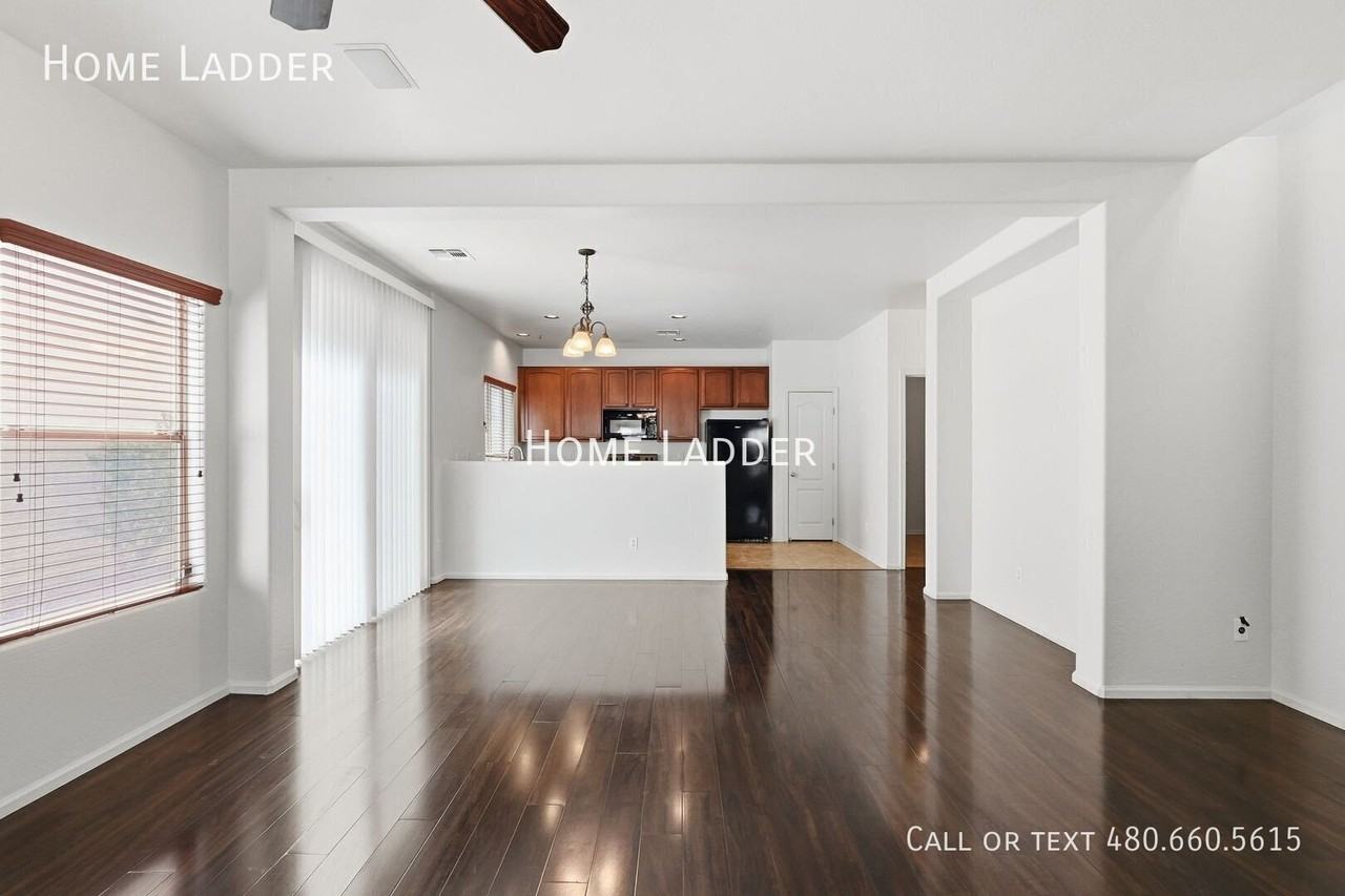 1035 S Cheshire Ln - Photo 5 of 36