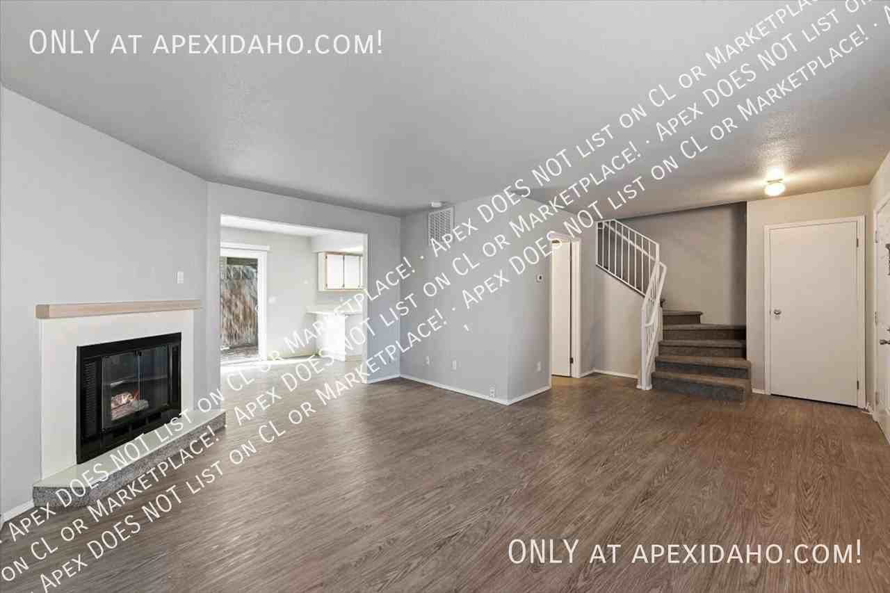 1009 N Stilson Rd #101 - Photo 2 of 34